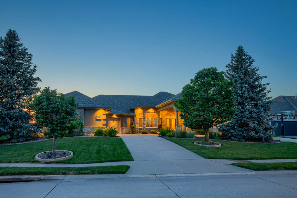 home picture at night