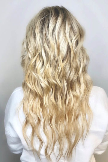 woman's blonde hair