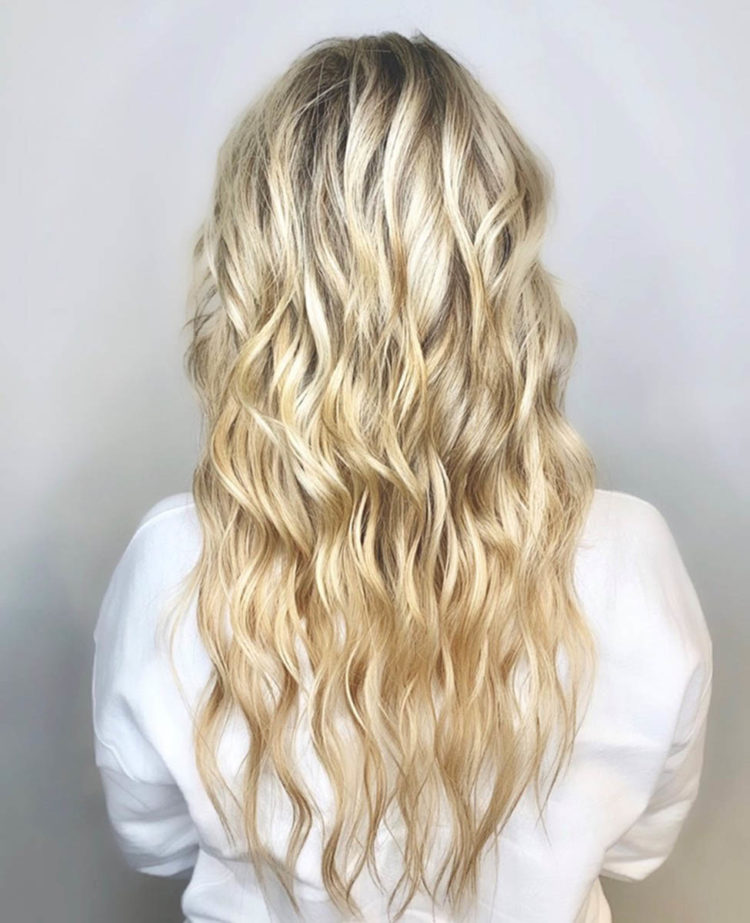 woman's blonde hair